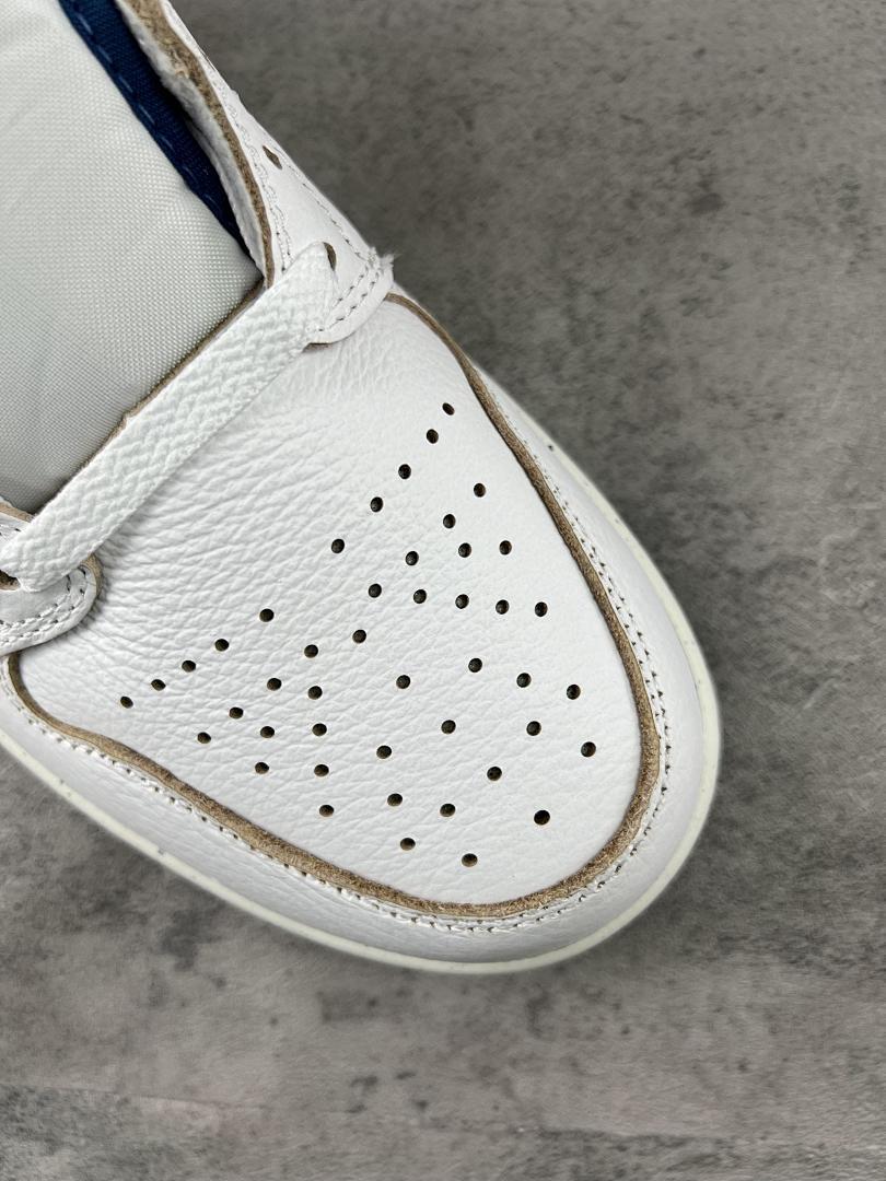 Nike Air Jordan 1 Mid 'Armory Navy' White Navy Blue Tumbled Leather Sneakers Shoes 554724-411
