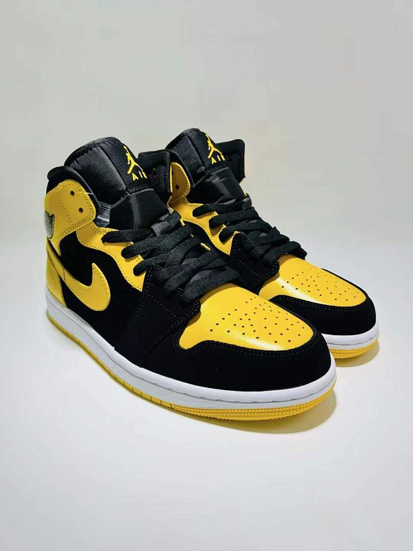 Nike Air Jordan 1 Mid "Black Pollen" (554724-077) Yellow Black Men's Women's Lifestyle Sneakers