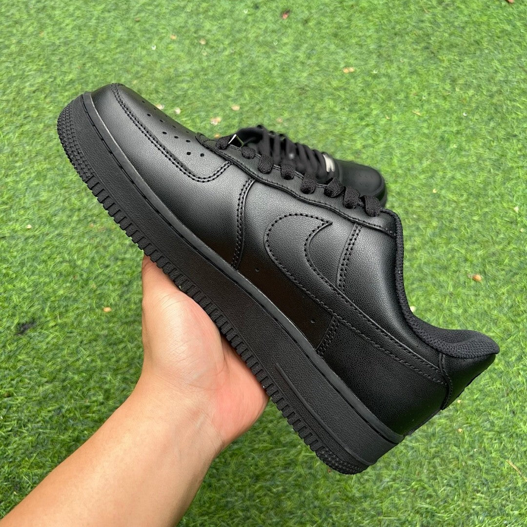 Nike Air Force 1 Low '07 Triple Black CW2288-001