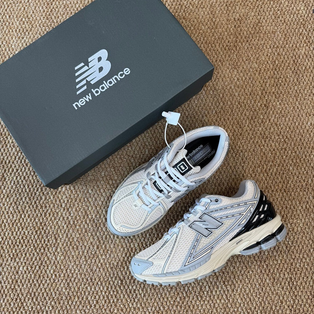 New Balance 1906R White Black M1906RCG