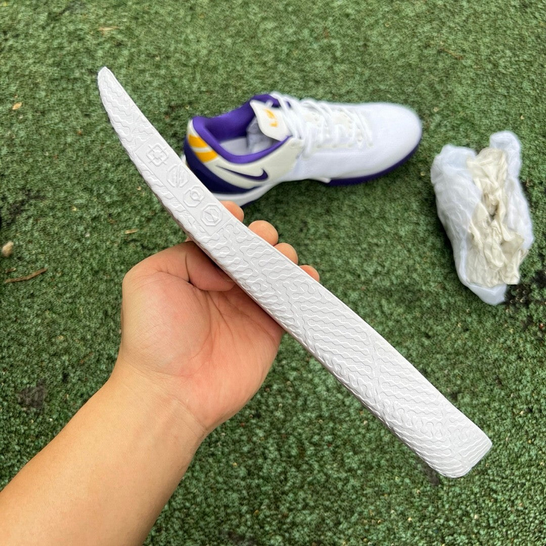 Nike Kobe Mamba Focus White Court Purple University Gold CK6616-100