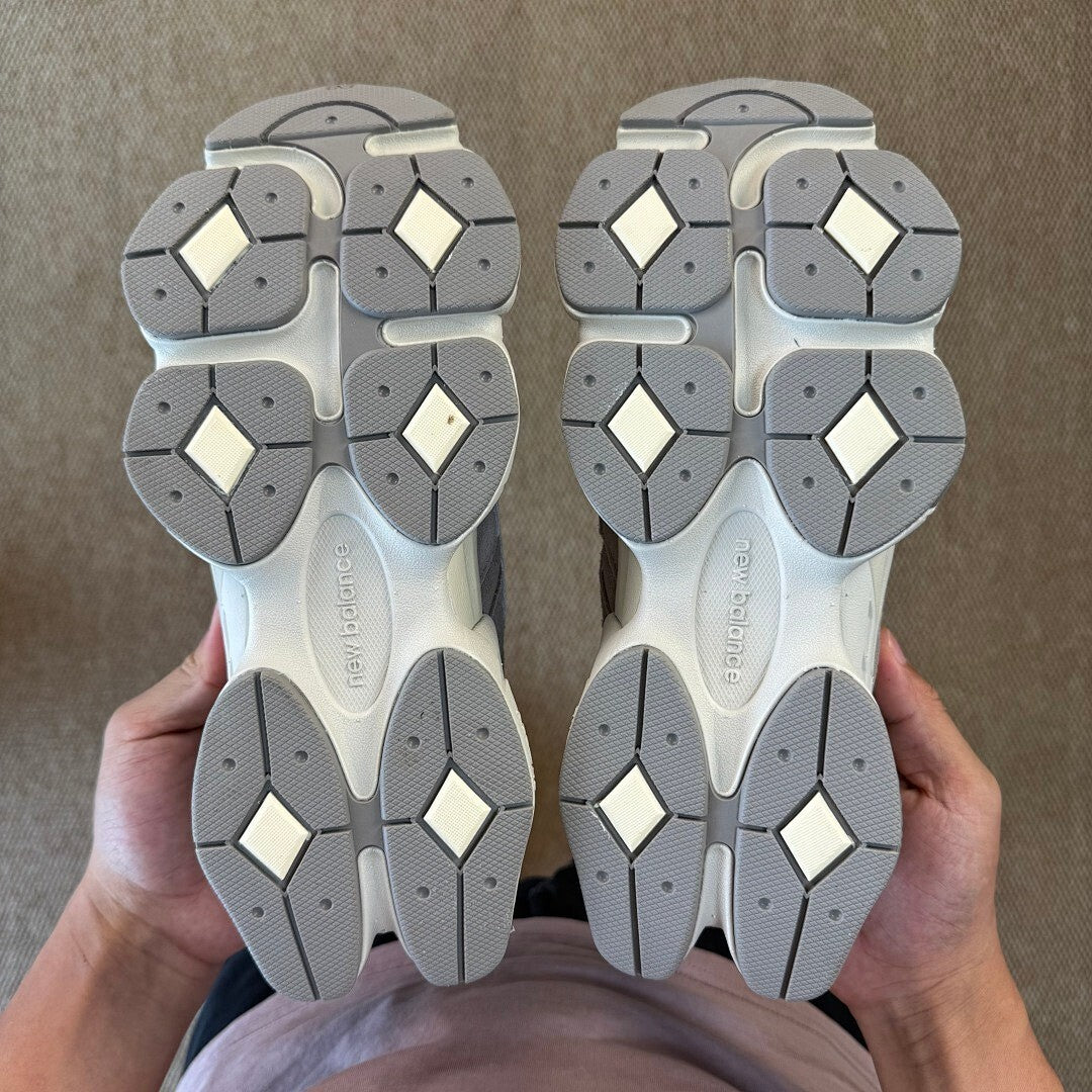 New Balance 9060 Castlerock Raincloud Outer Space U9060GRY
