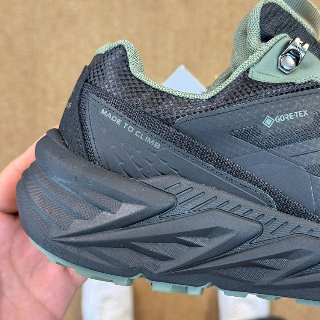 Hoka Kaha 2 Low Gore-Tex Trail Hiking Shoes Black Castlerock
