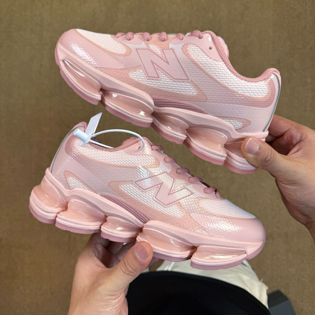 New Balance 1906R Pink Bubble Sole