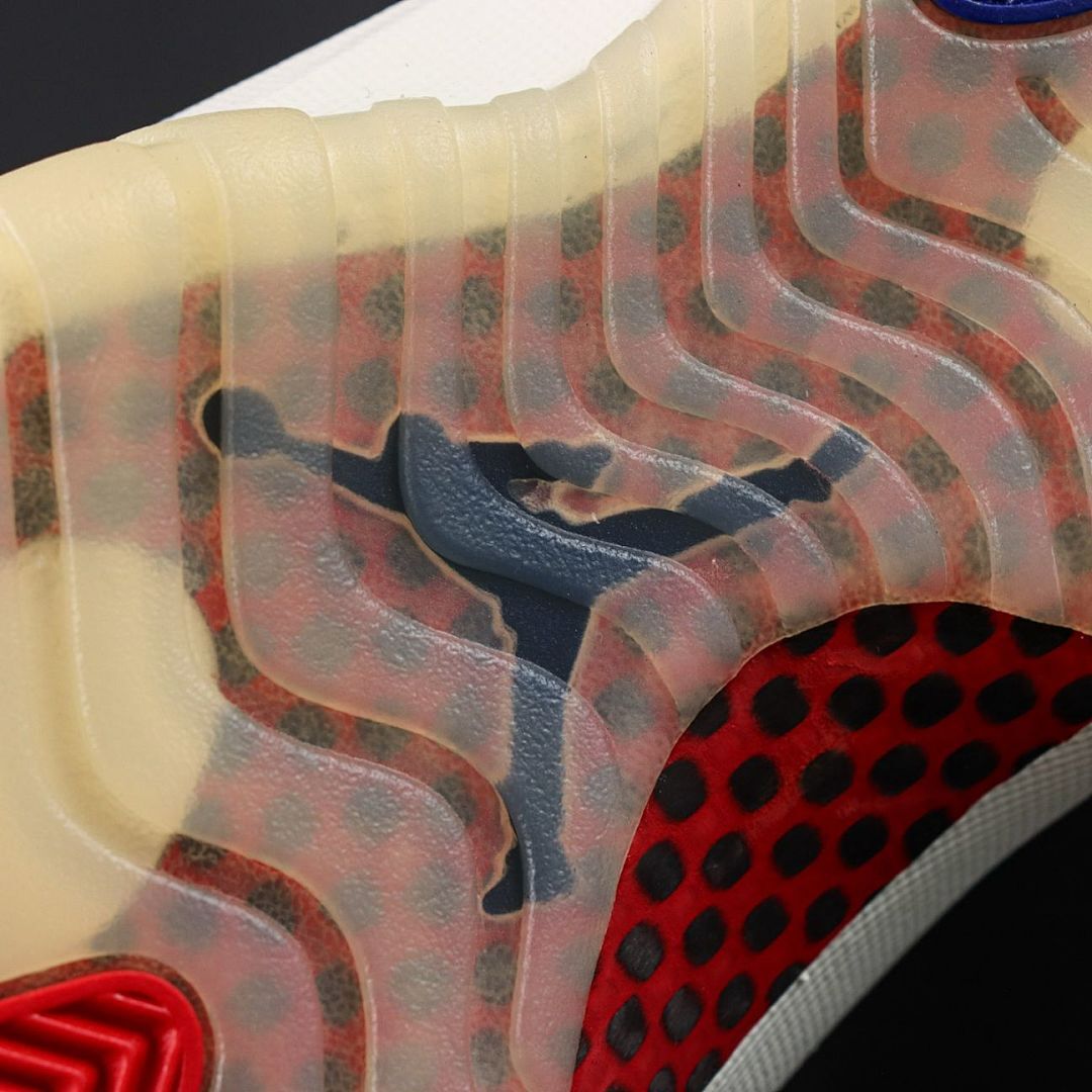 Air Jordan 11 Retro Royal Blue