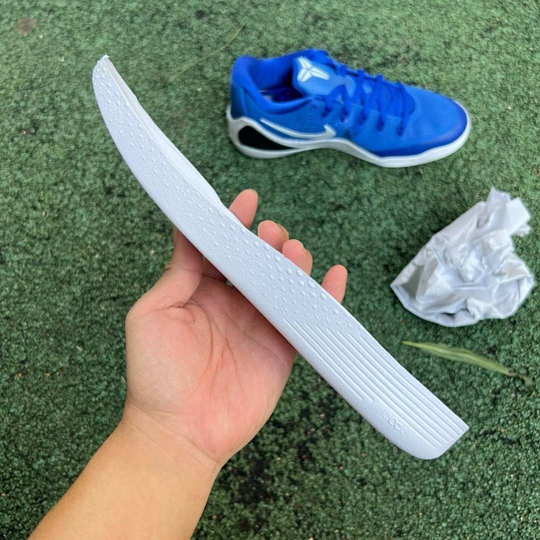 Nike Kobe 9 EM Low Game Royal 646701-414
