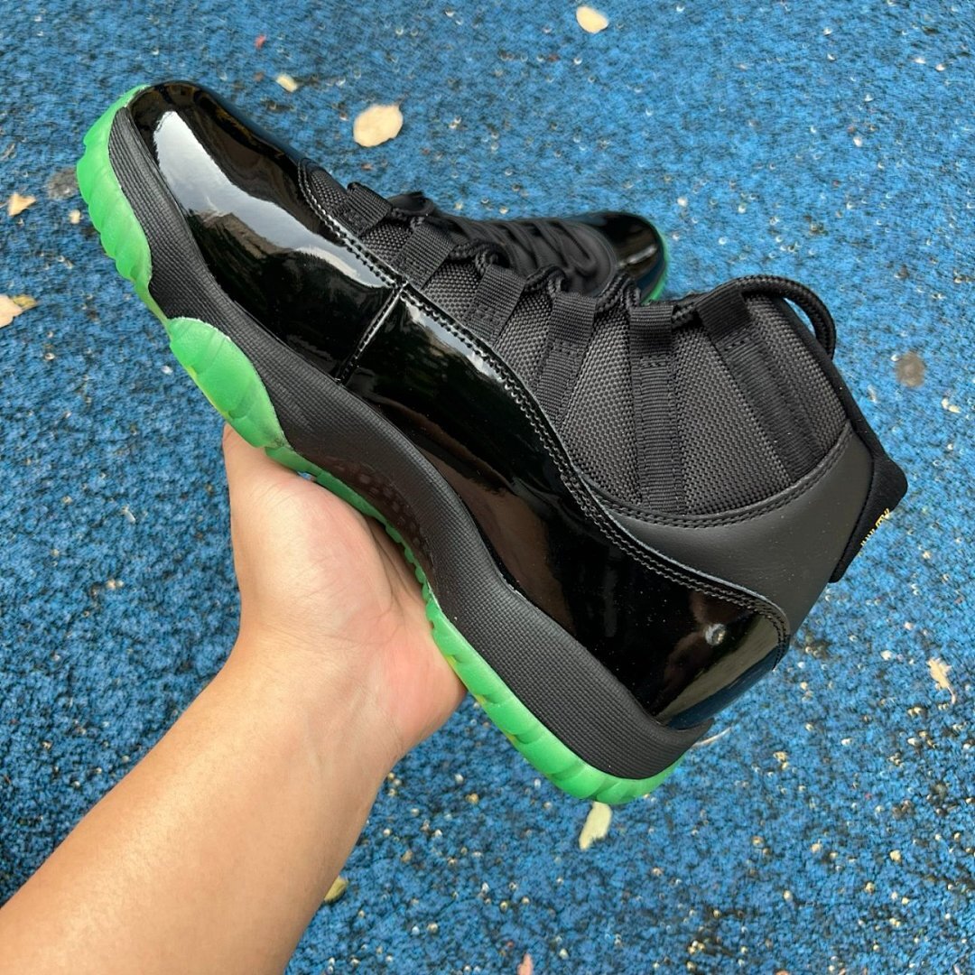 Air Jordan 11 CP3 PE