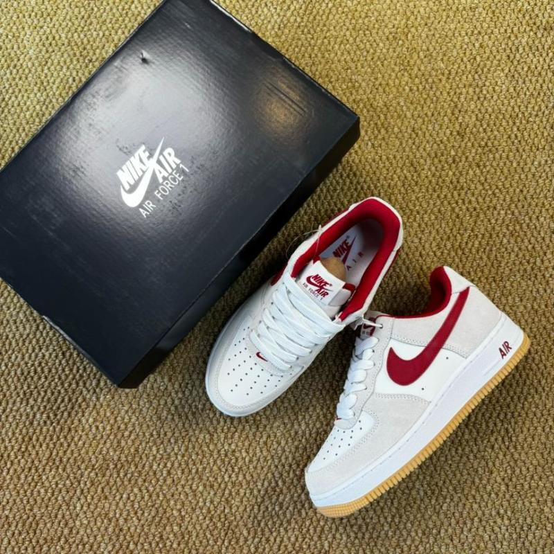 Nike Air Force 1 Low Summit White University Red Light Smoke Grey Gum Light Brown DV0788-100