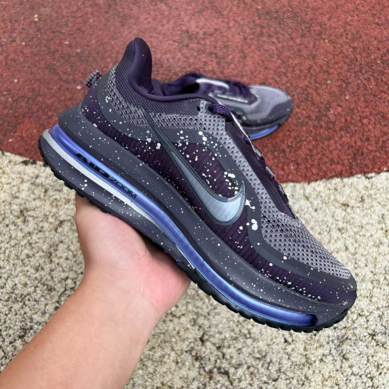 Nike Air Zoom Indigo Speckled Running Shoes with Metallic Silver Swoosh