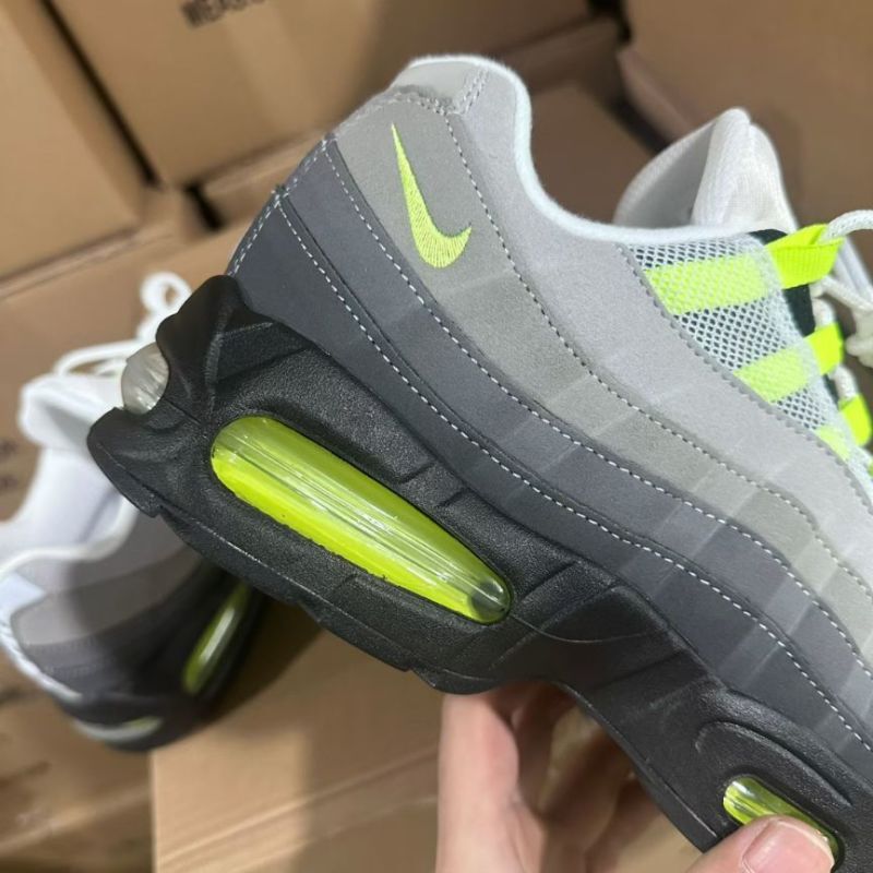 Nike Air Max 95 OG Neon CT1689-001