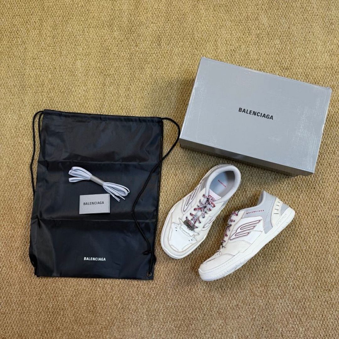 Balenciaga Runner Distressed Sneakers White Red Grey 677403W3RBM9060