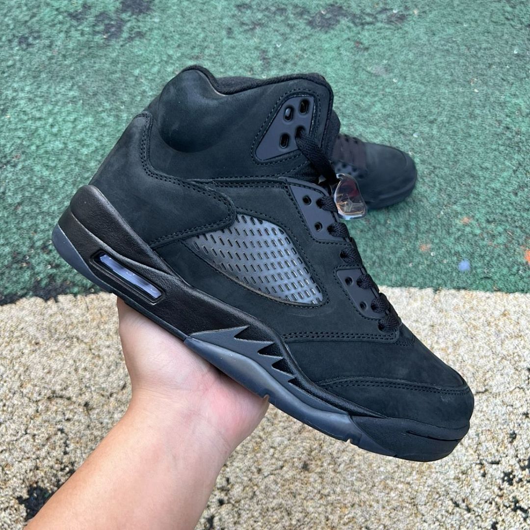 Air Jordan 5 Retro Black Cat CU6675-006 Men's Shoes Triple Black Stealth Premium Nubuck Basketball Sneakers