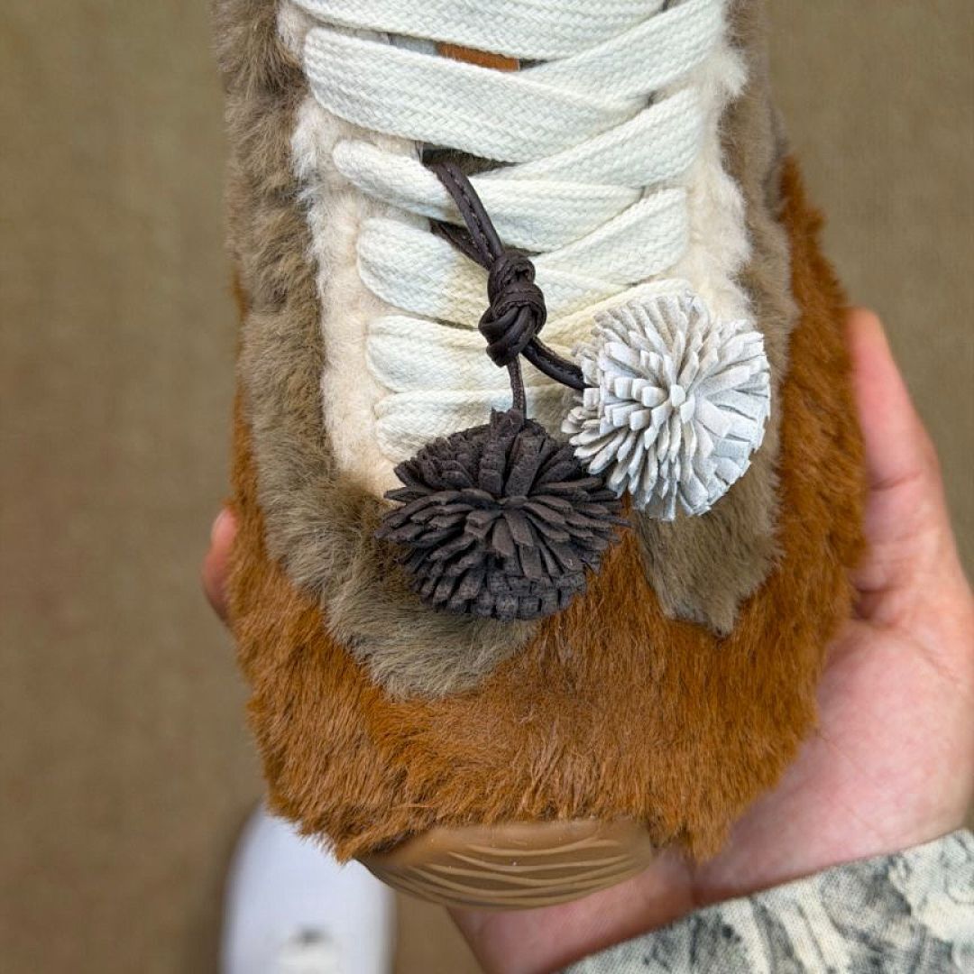 Loewe L.A. L Knot Furry Low-Top Sneakers Brown Ecru Red, Luxury Designer Trainers, Fluffy Shearling Shoes, Unisex
