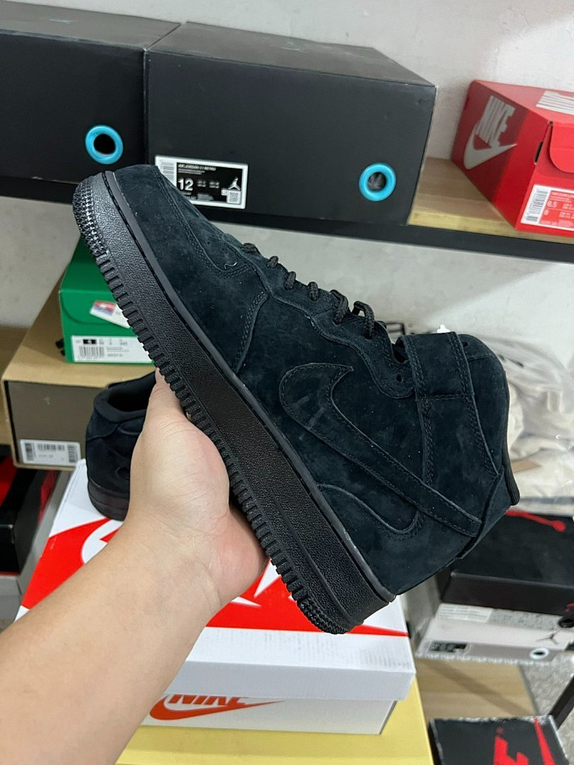 Nike Air Force 1 Mid Supreme Black Suede (2014) Men's Sneakers 645986-001