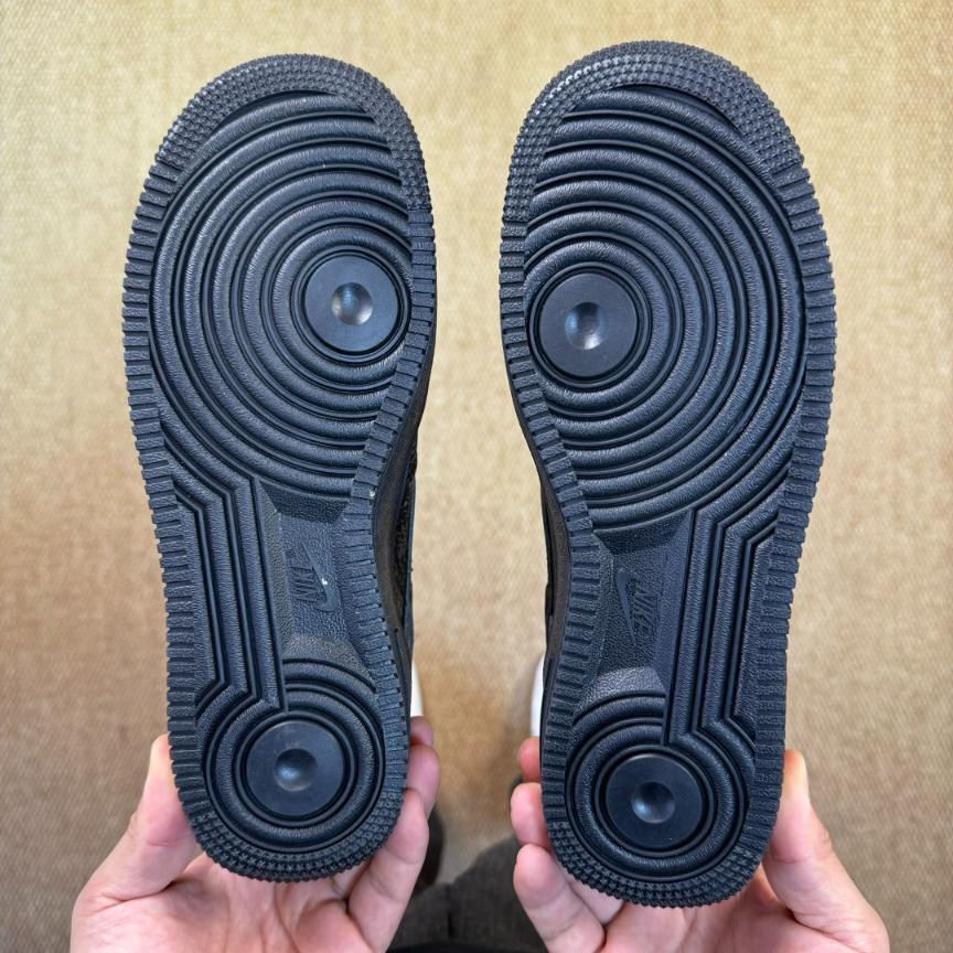 Kobe Bryant x Nike Air Force 1 Low "Black"