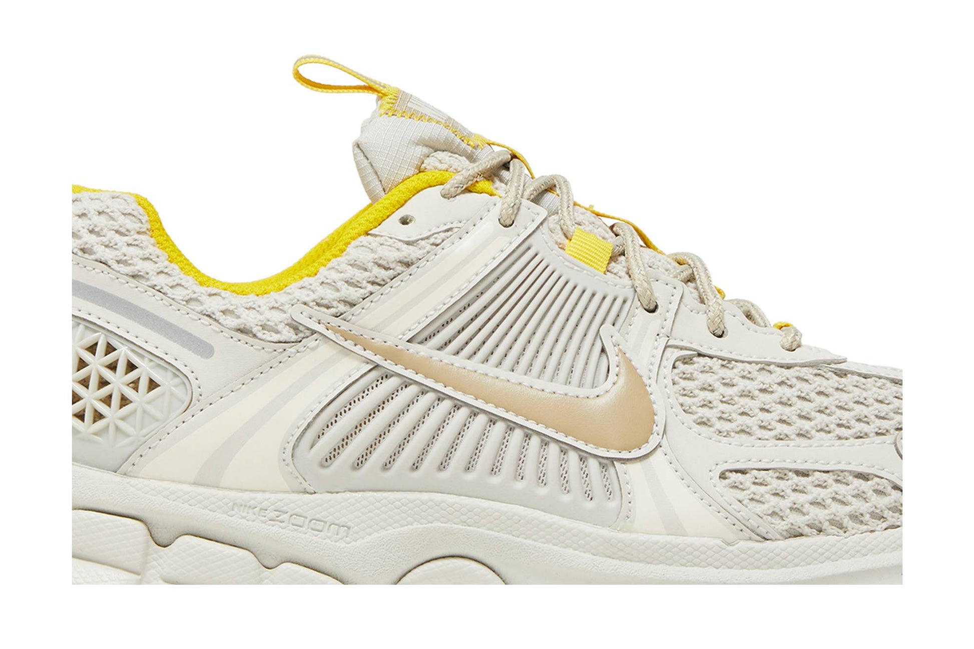 ( Women ) Nike Air Zoom Vomero 5 Light Bone FJ7694-020