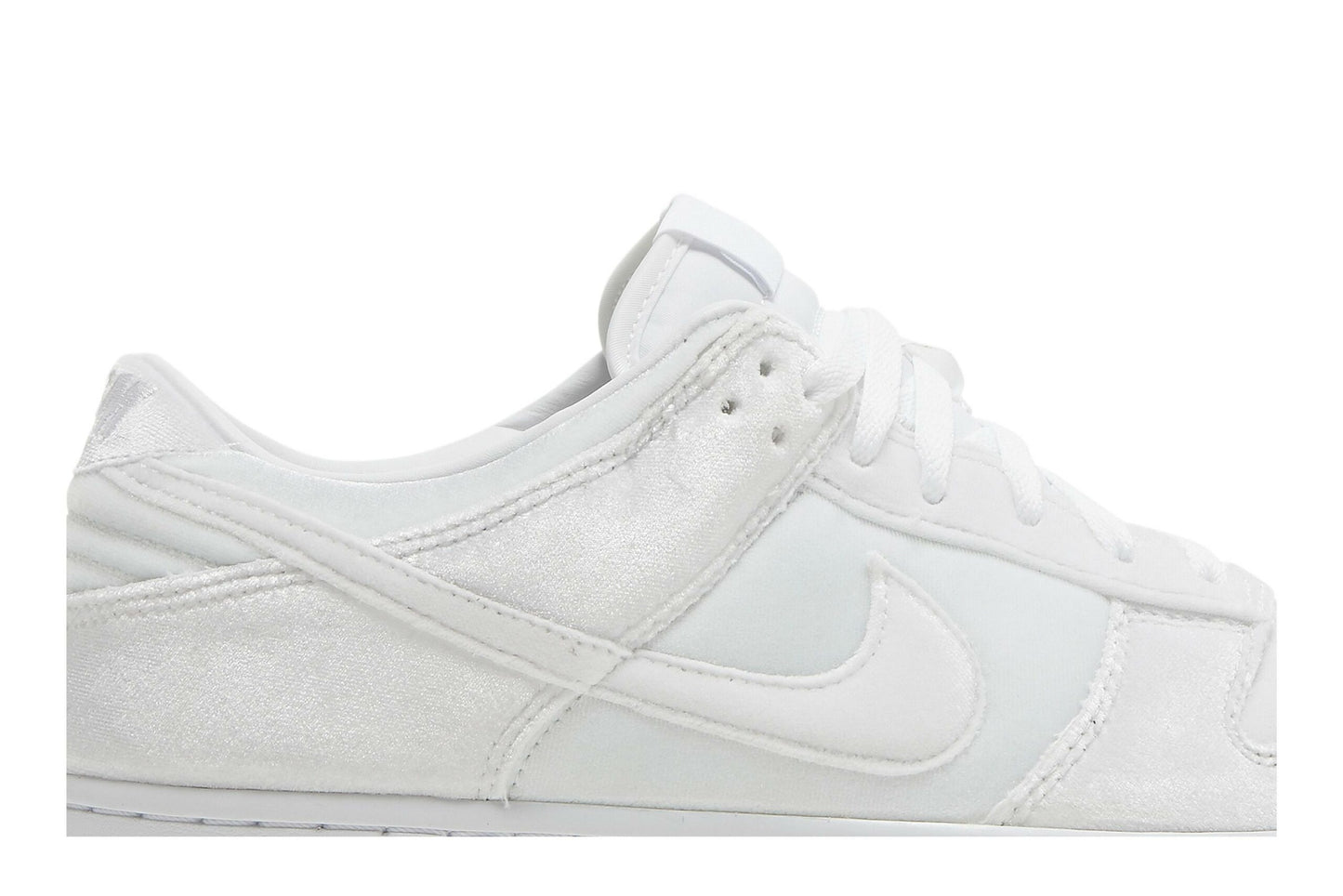 Dover Street Market X Nike Dunk Low 'Triple White' DH2686-100