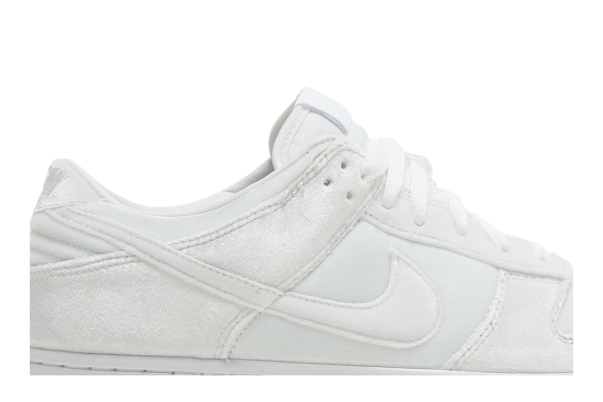 Dover Street Market X Nike Dunk Low 'Triple White' DH2686-100