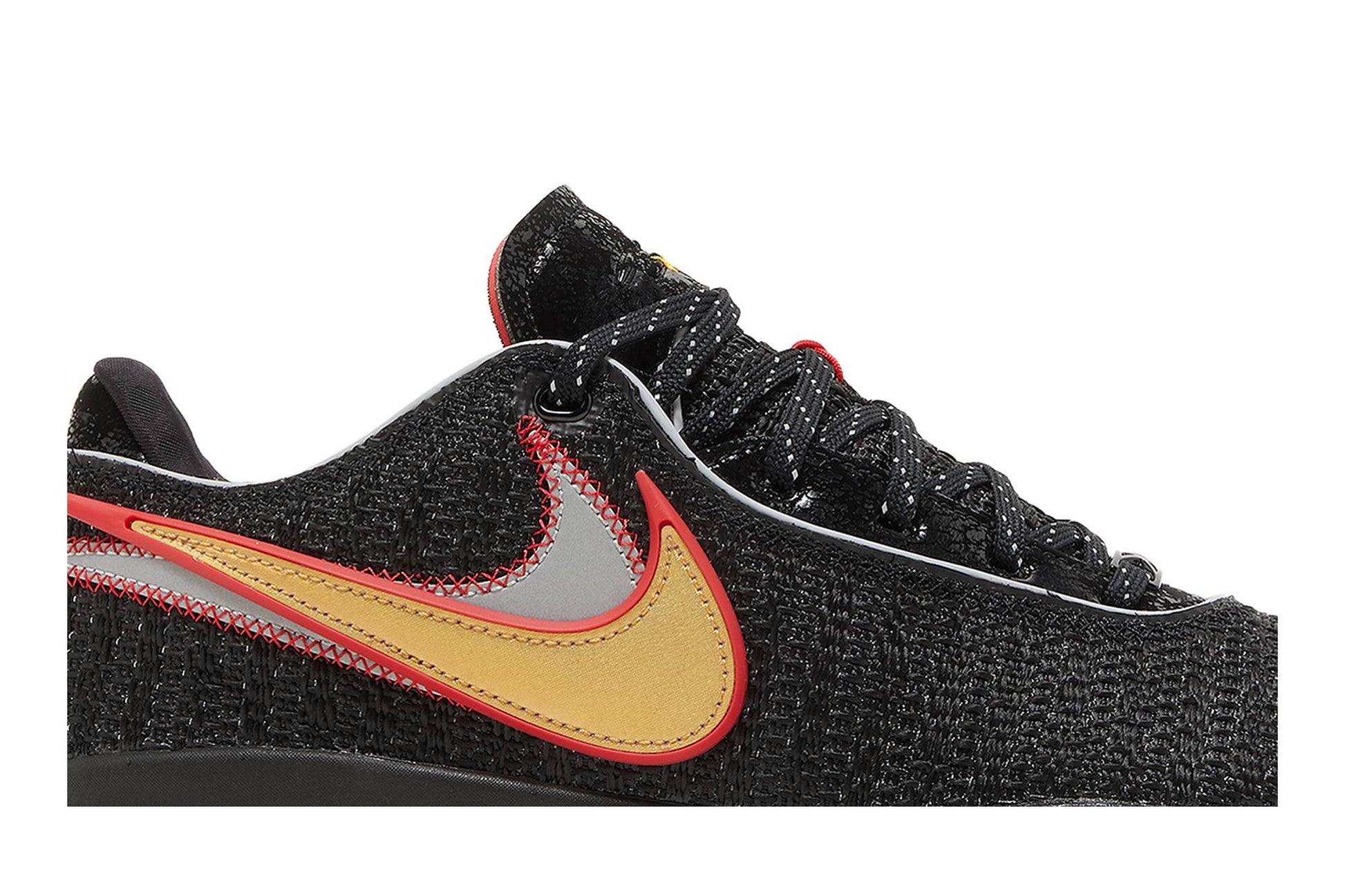 Nike LeBron 20 'Trinity' DJ5423-001