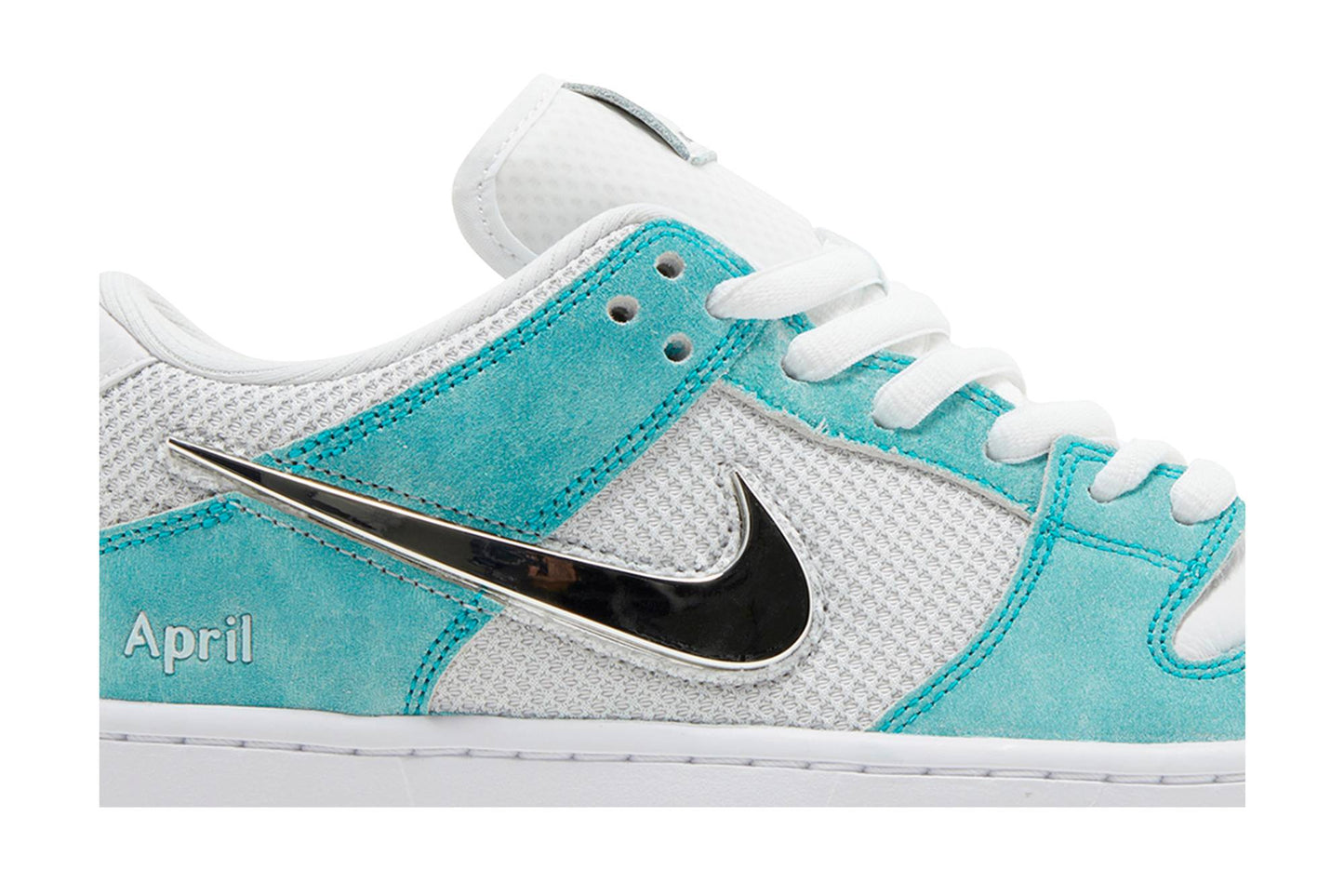 April Skateboards X Nike Dunk Low SB 'Turbo Green' FD2562-400
