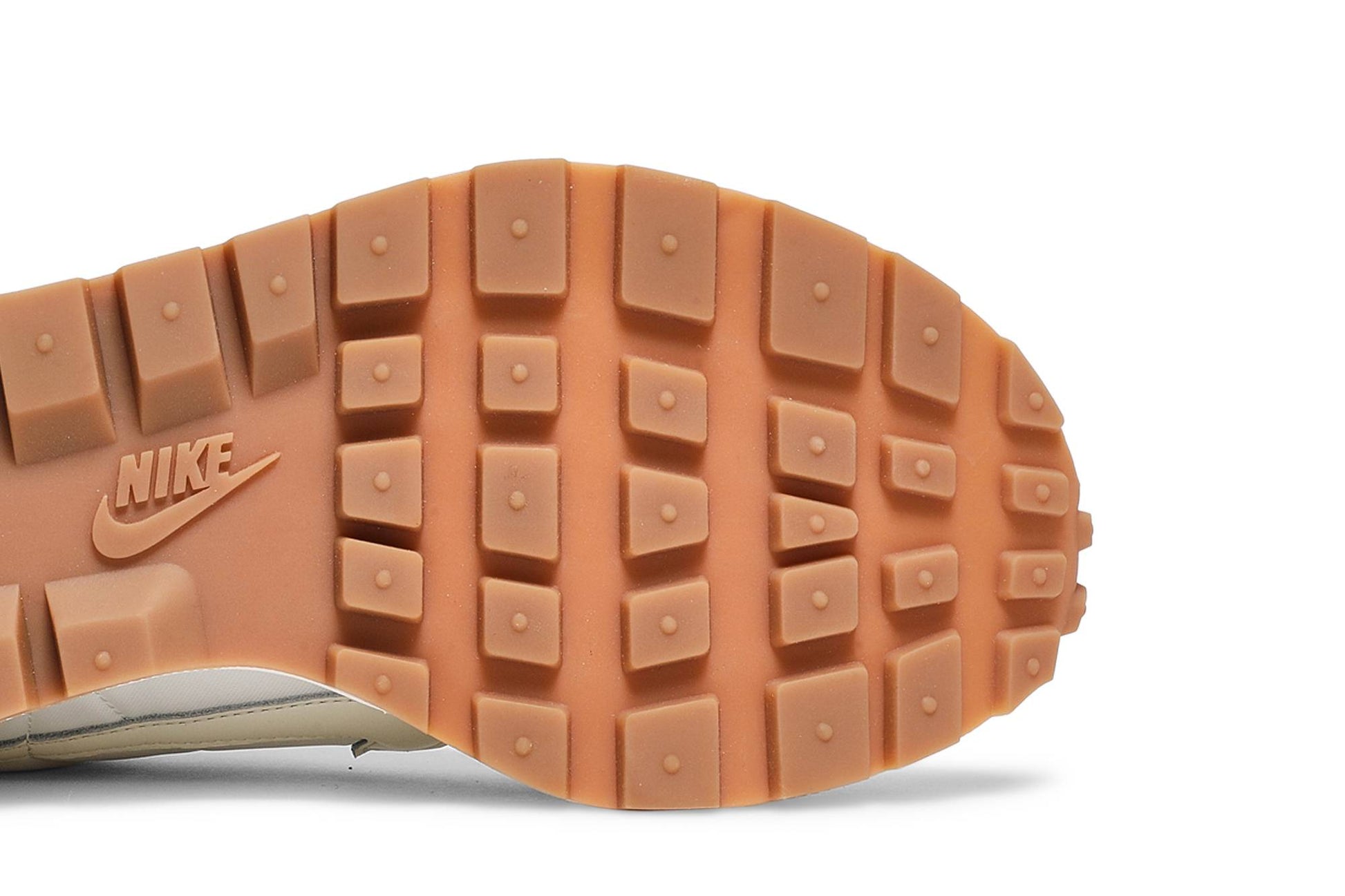 Sacai X Nike VaporWaffle Sail Gum DD1875-100