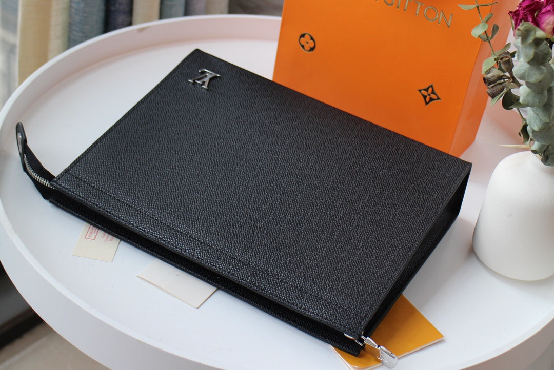 Louis Vuitton Black Taiga Leather Poche Voyage Pouch Clutch MM