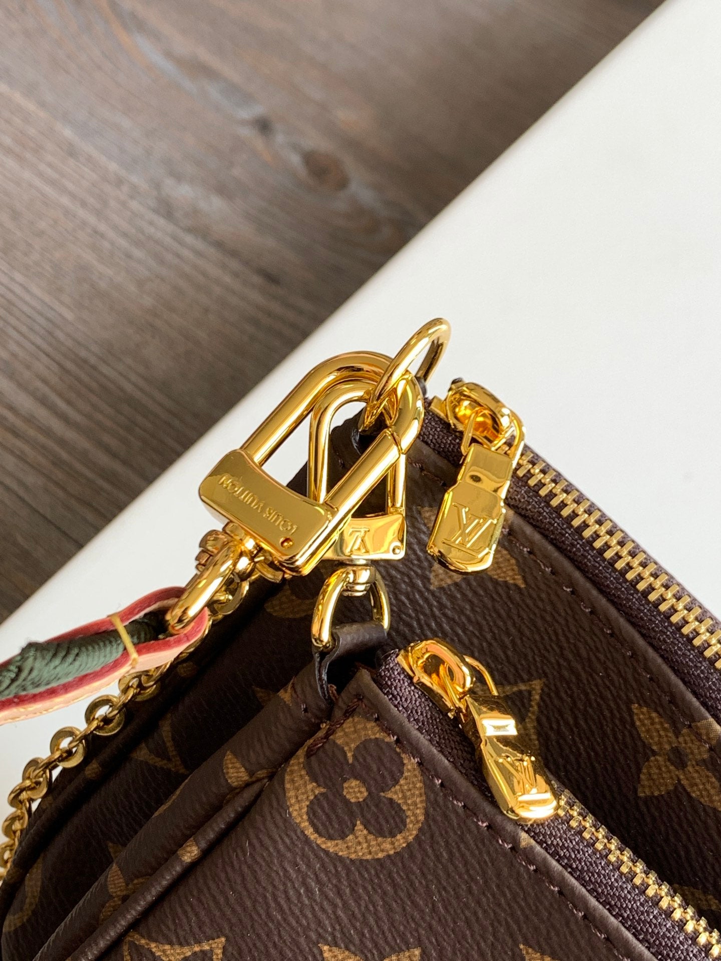 Louis Vuitton Multi Pochette Accessoires Monogram Canvas - Khaki Strap