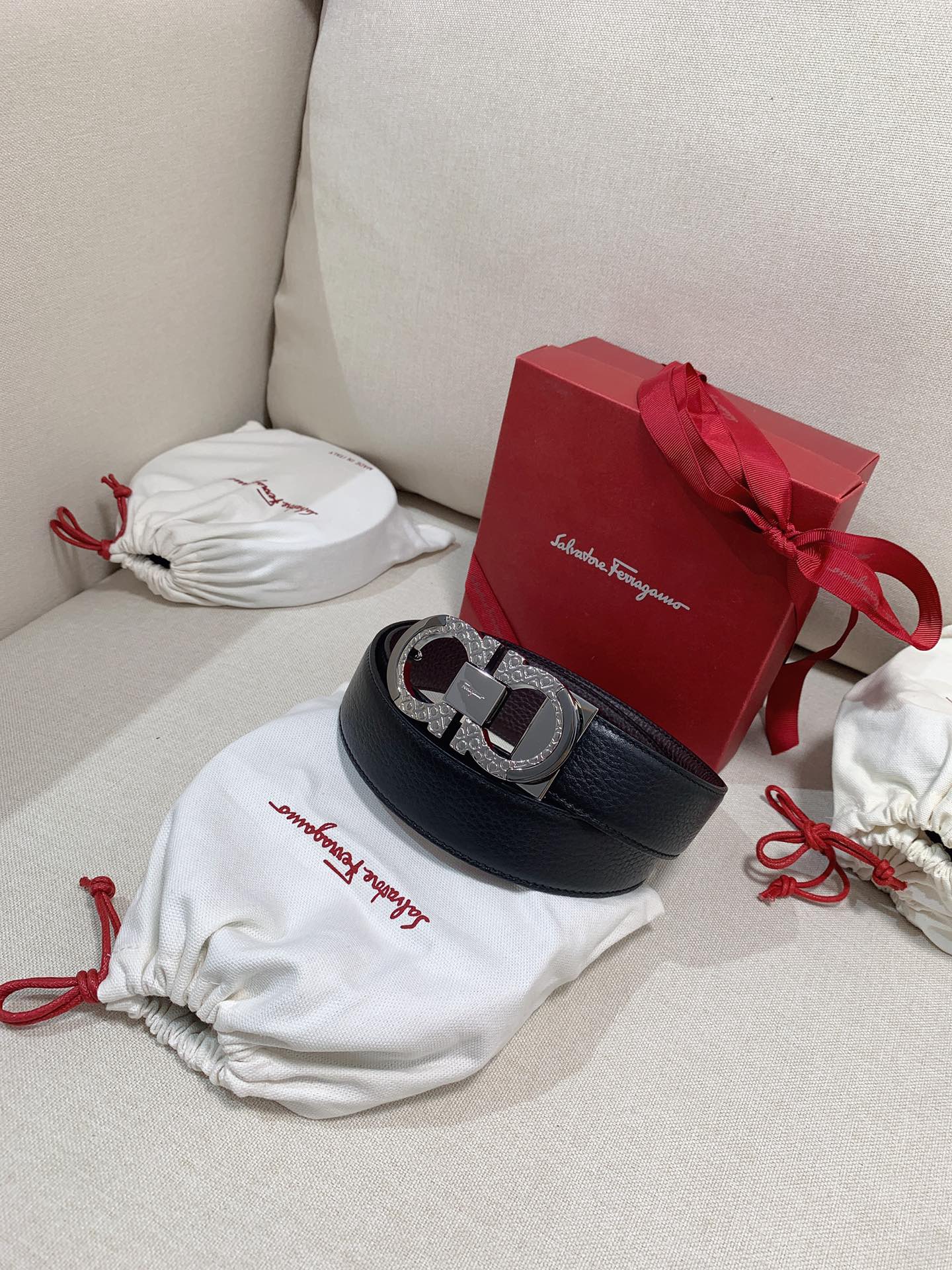 Salvatore Ferragamo Men's Gancini Buckle Leather Belt - Black Pebbled Leather with Engraved Silver-Tone Hardware