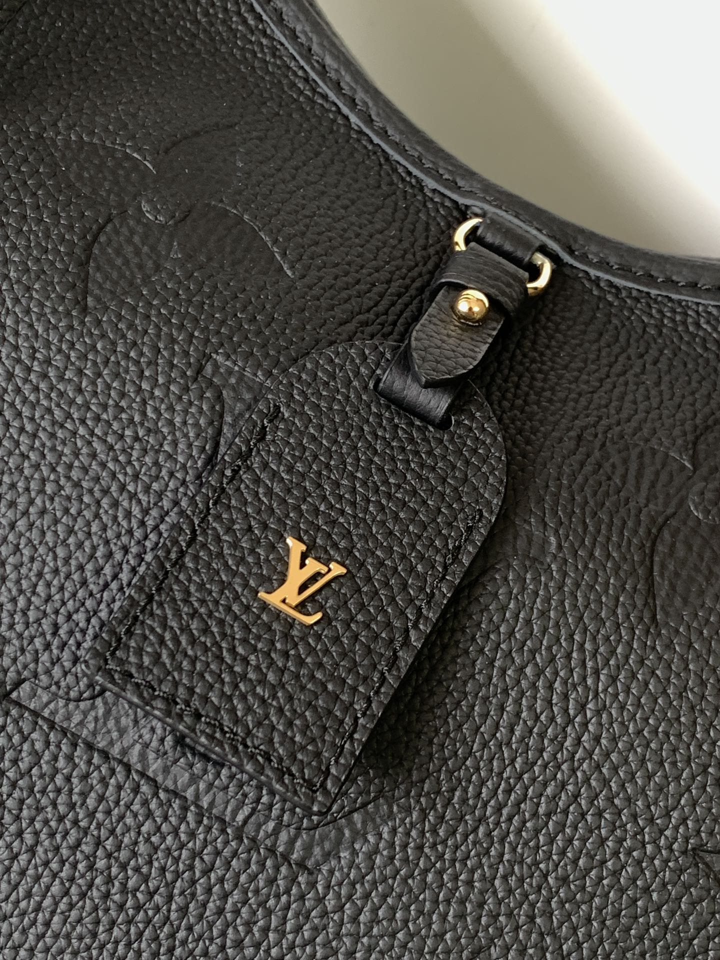 Louis Vuitton Monogram Empreinte Leather Hobo Bag - Black