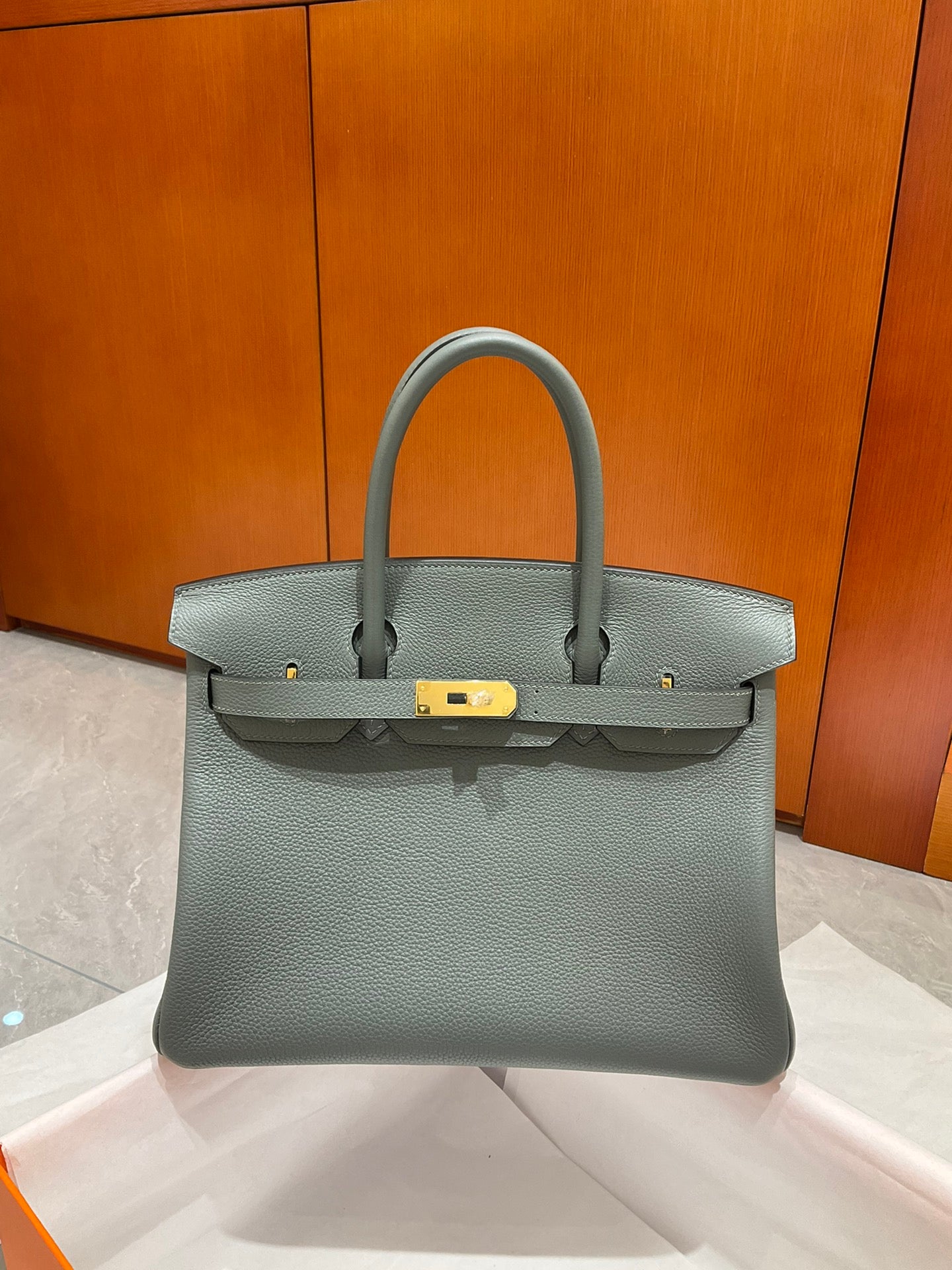 Premium Cream Leather Handbag - Elegant Top-Handle Tote with Silver Hardware