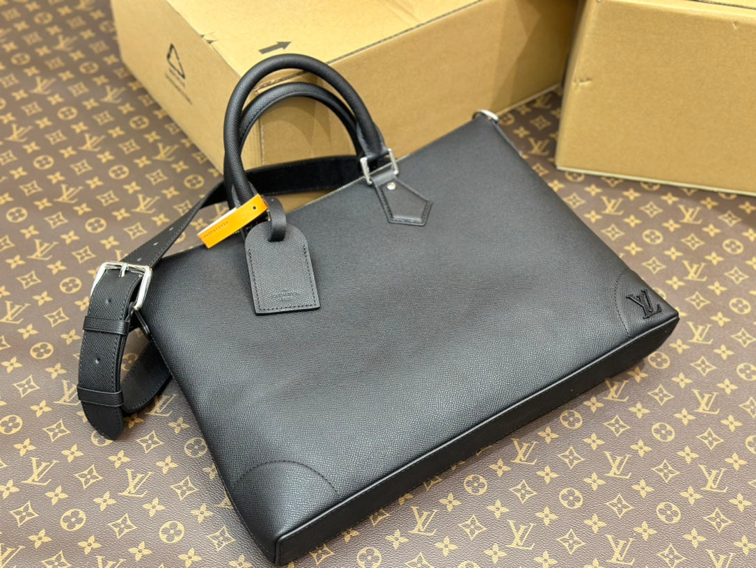 Premium Black Leather Briefcase - Professional Business Laptop Bag with Shoulder Strap