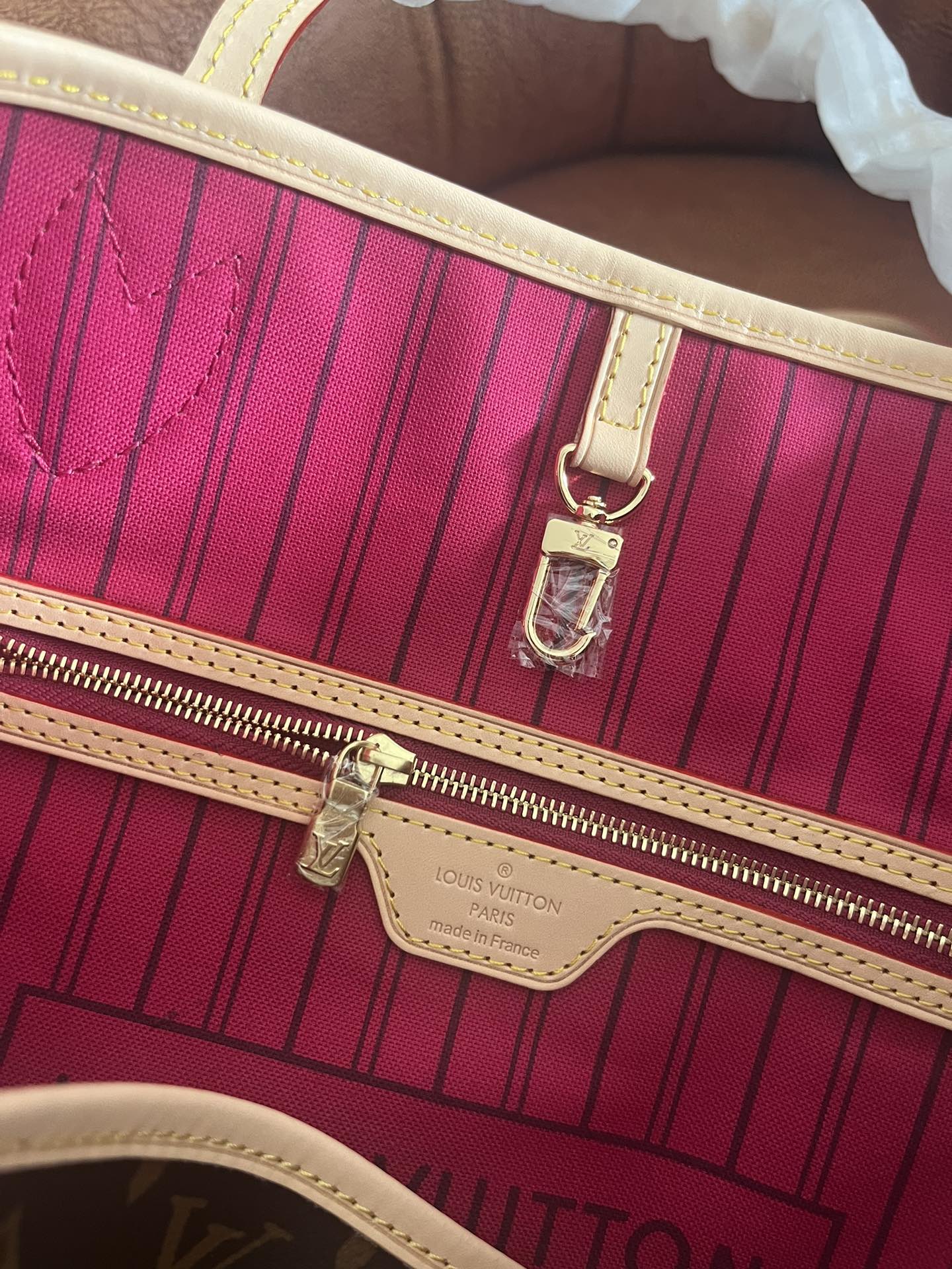 Louis Vuitton Classic Brown Monogram Canvas Shoulder Tote Bag with Matching Pouch