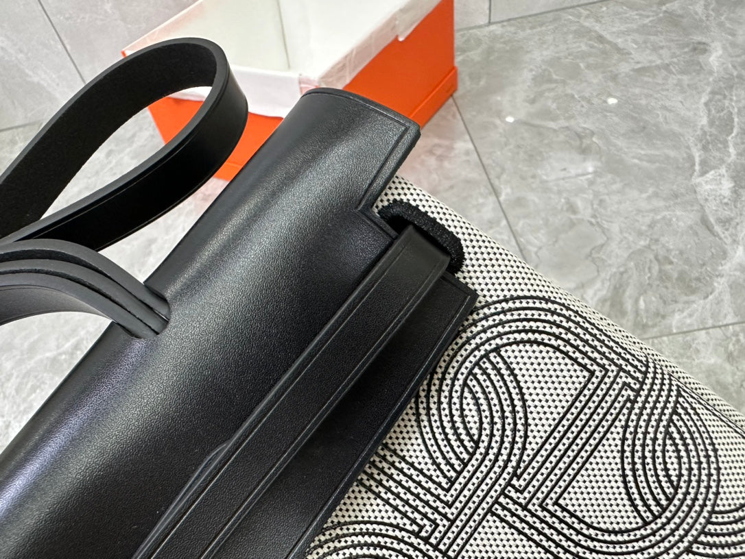 Patterned Canvas &amp; Black Leather Top Handle Handbag - Luxury Two-Tone Shoulder Bag