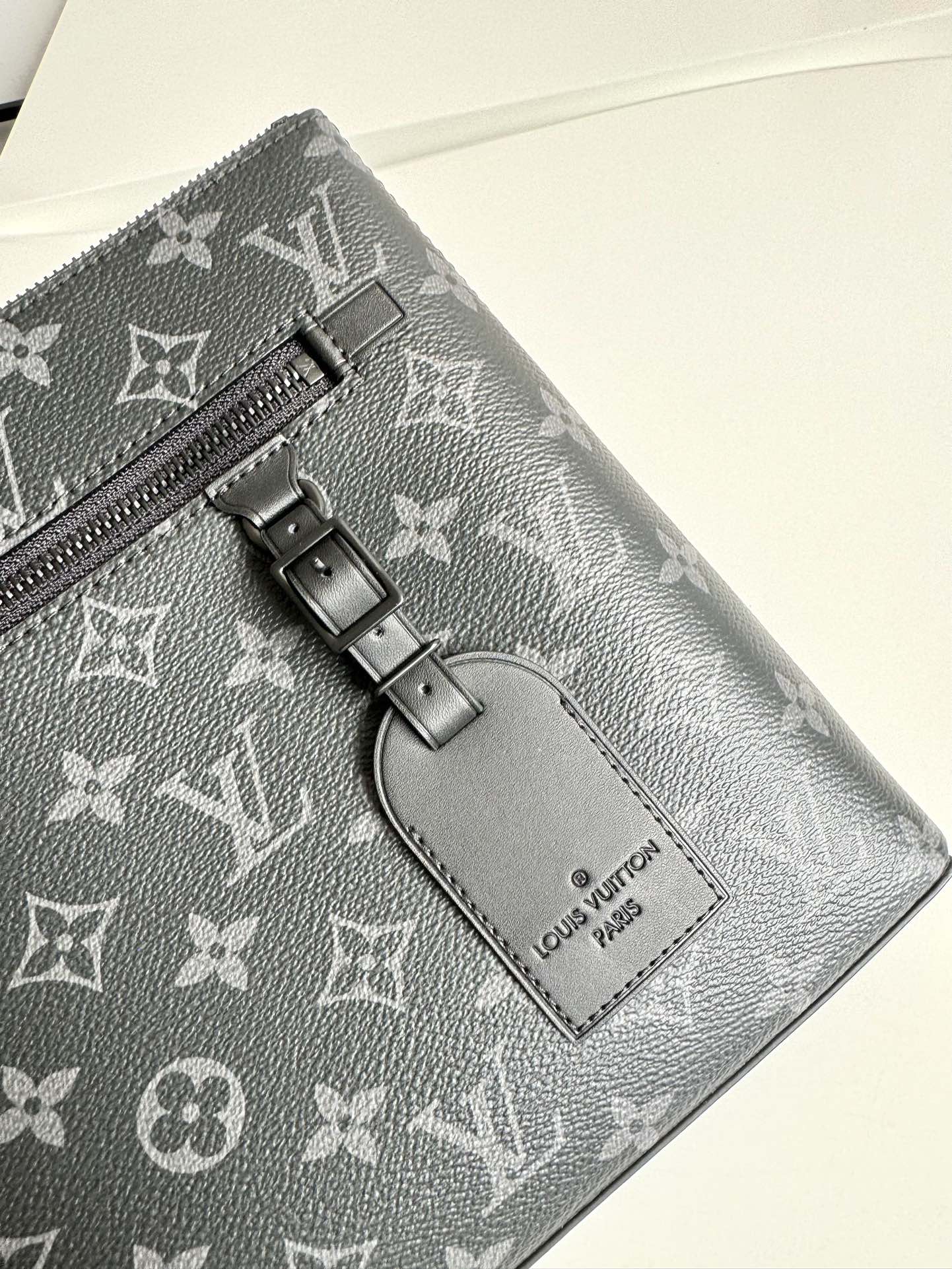 Louis Vuitton Classic Black Monogram Print Men's Wristlet Pouch Clutch Bag